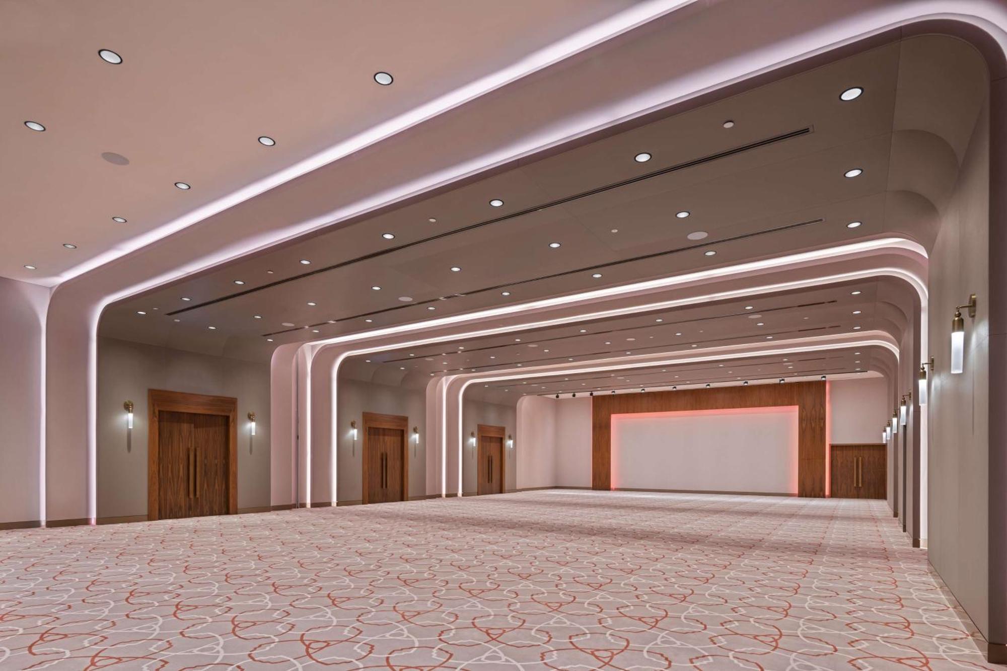 The Wb Abu Dhabi, Curio Collection By Hilton Hotel Ngoại thất bức ảnh The interior of the ballroom