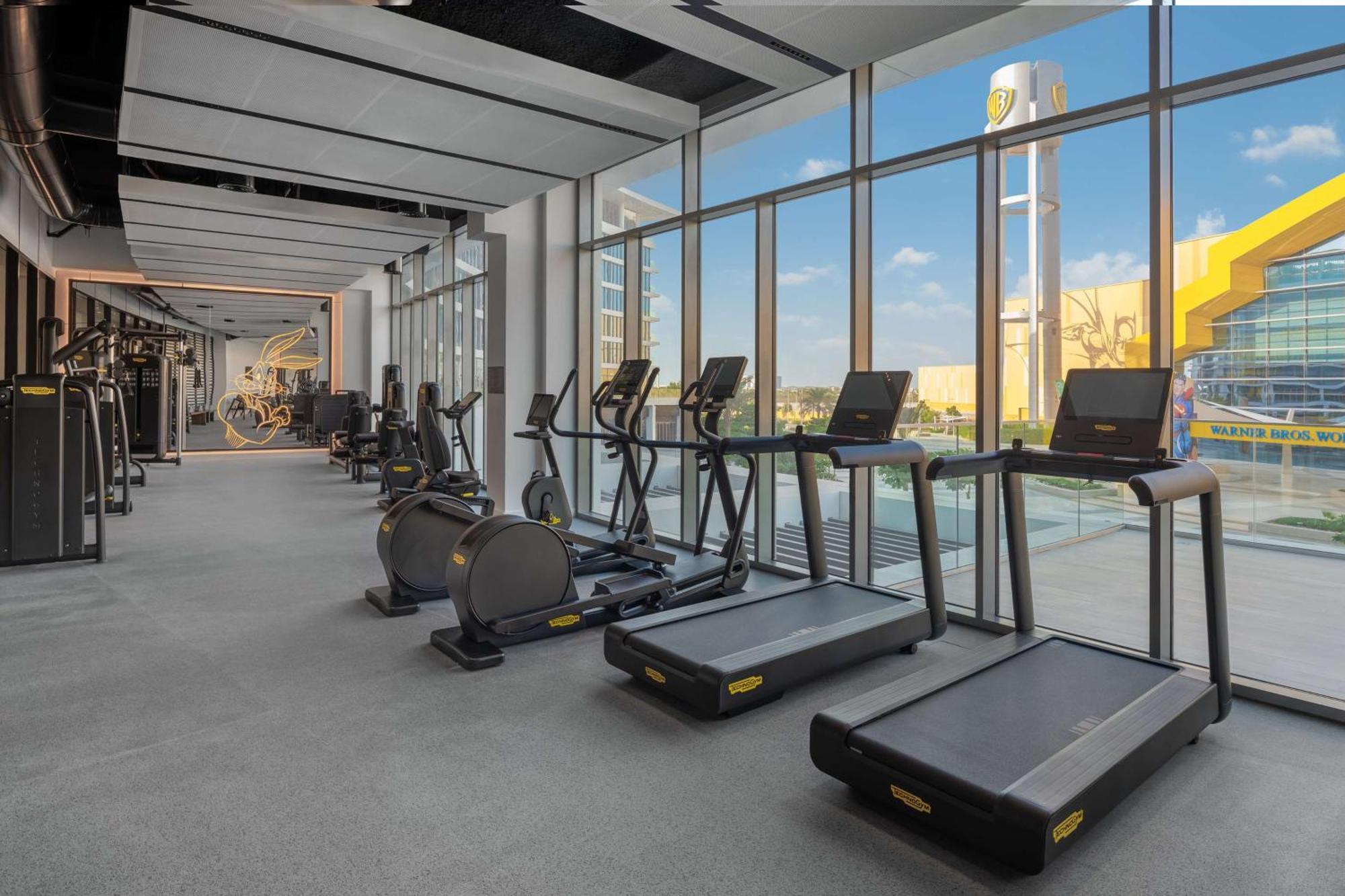 The Wb Abu Dhabi, Curio Collection By Hilton Hotel Ngoại thất bức ảnh The gym at the hotel