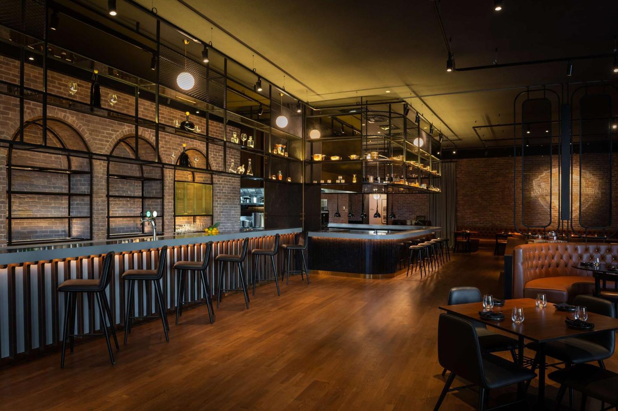 The Wb Abu Dhabi, Curio Collection By Hilton Hotel Ngoại thất bức ảnh The interior of the restaurant